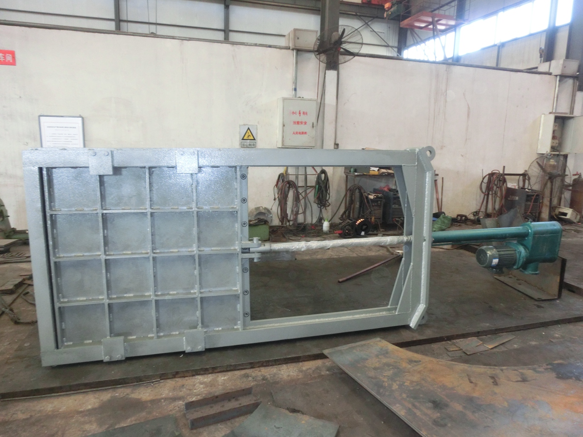 ����բ��